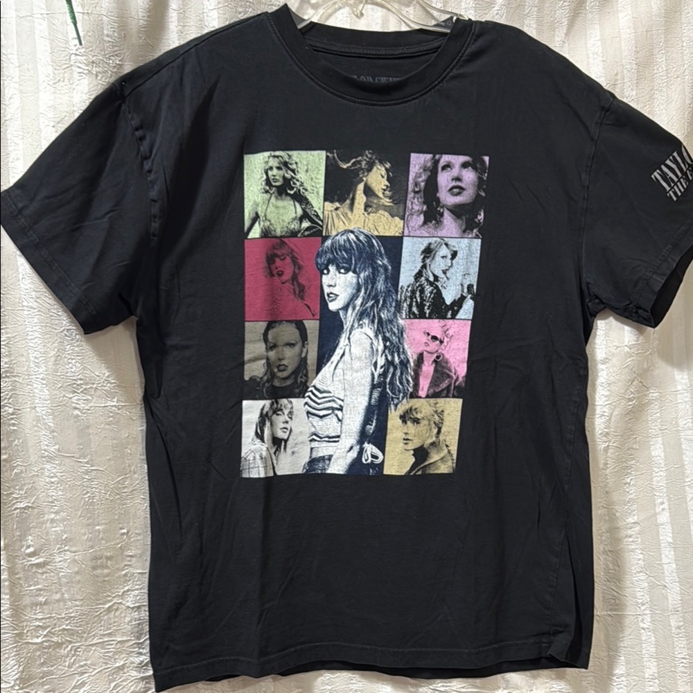 Taylor Swift The Eras Tour T-Shirts Set Sizes (2-L & 1-XL)